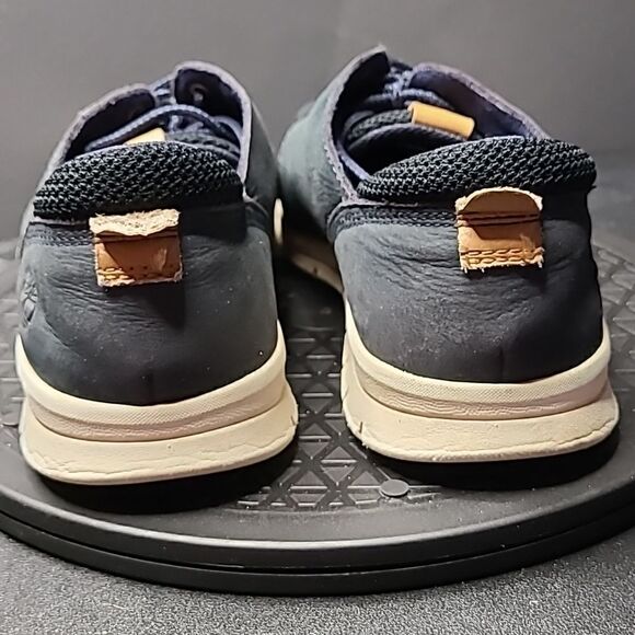 Timberland Shoes Size 9 - Picture 4 of 13